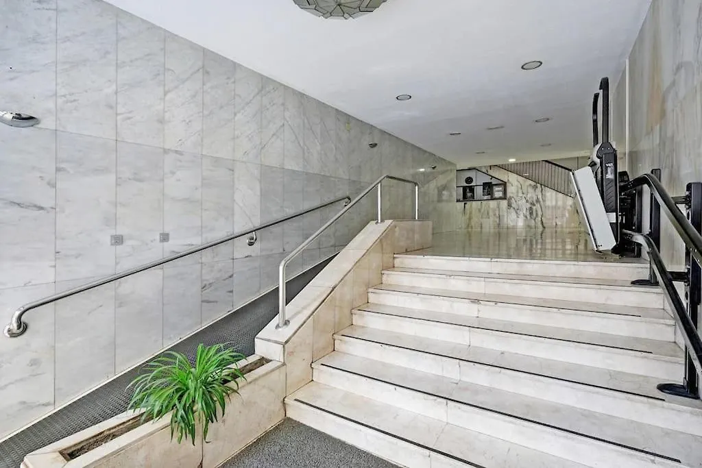 Apartamento Granada Piso En Calle Arabial 117 Junto A El Corte Ingles