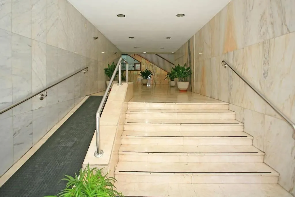 Apartment Granada Piso En Calle Arabial 117 Junto A El Corte Ingles Spain